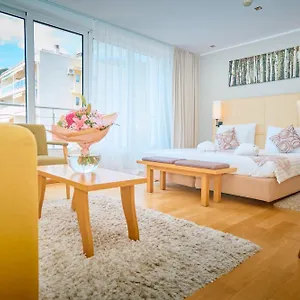 4* Hotel Astoria